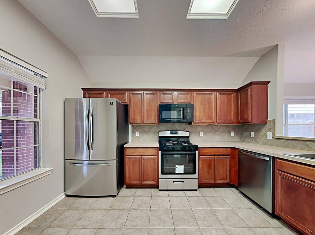 6915 Pheasant Oak Dr, Houston, TX 77083