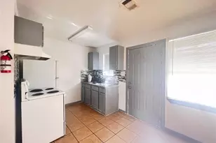 5602 Hirsch Rd, Houston, TX 77026 - Photo 4