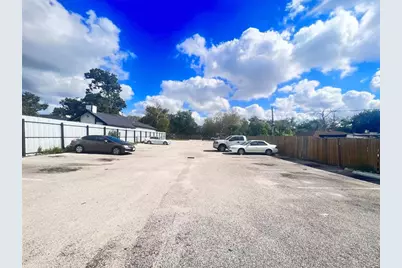 5602 Hirsch Road, Houston, TX 77026 - Photo 10