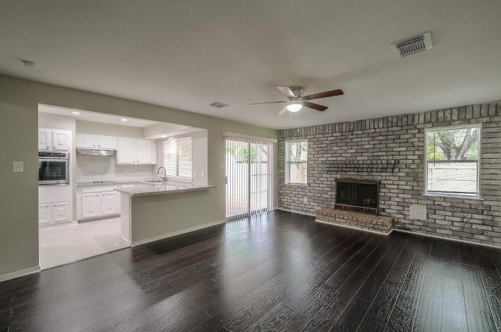 7614 Fawn Terrace Dr, Houston, TX 77071