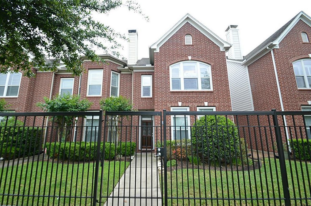 722 Memorial Heights Dr, Houston, TX 77007