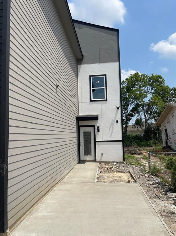 8167 Tate St, Houston, TX 77028-5543