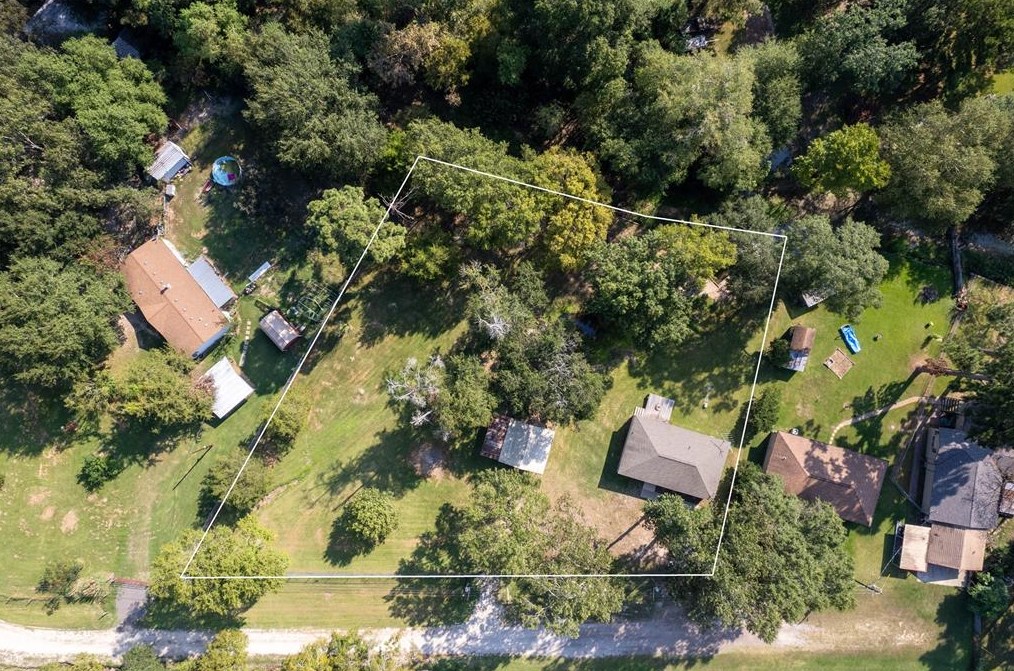 405 Peacock Path, Chita, TX 75862