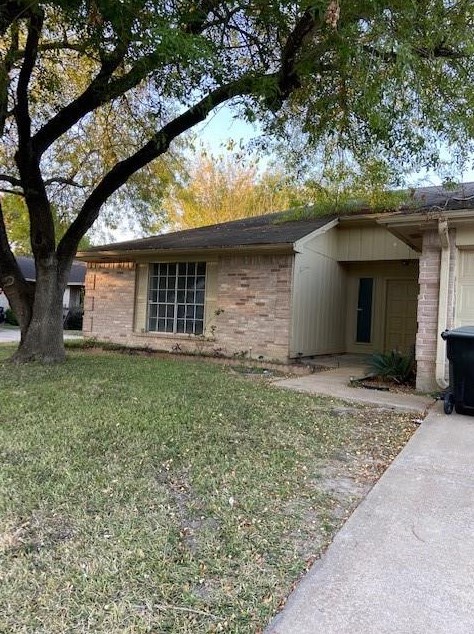 16706 Pebbleglen Dr, Houston, TX 77095-1329