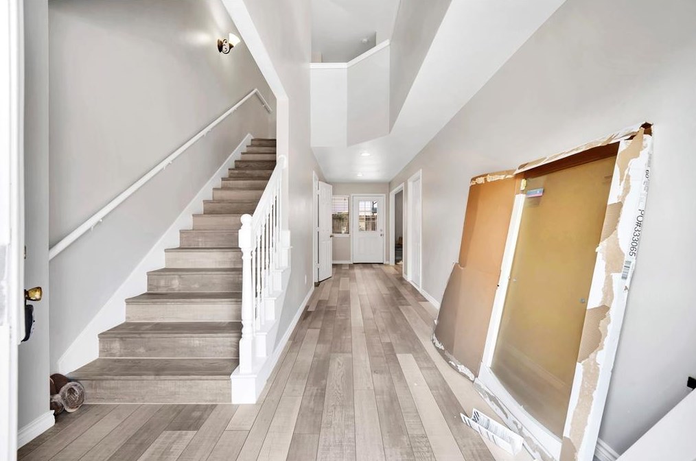 13122 Bellaire Estates Dr, Houston, TX 77072-2390