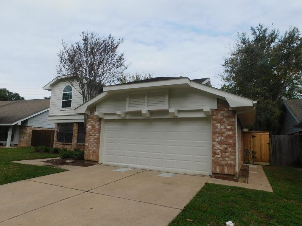 2311 Woodstream Blvd, Sugar Land TX  77479-3287 exterior