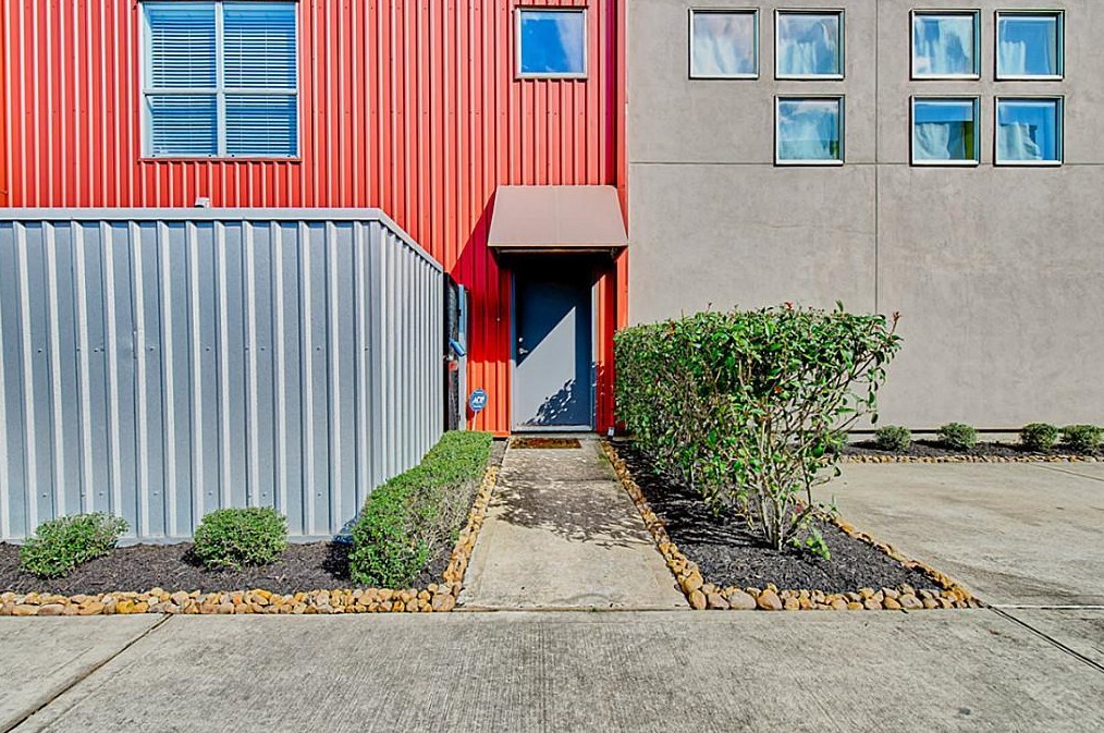 355 Sydnor St, Houston, TX 77020