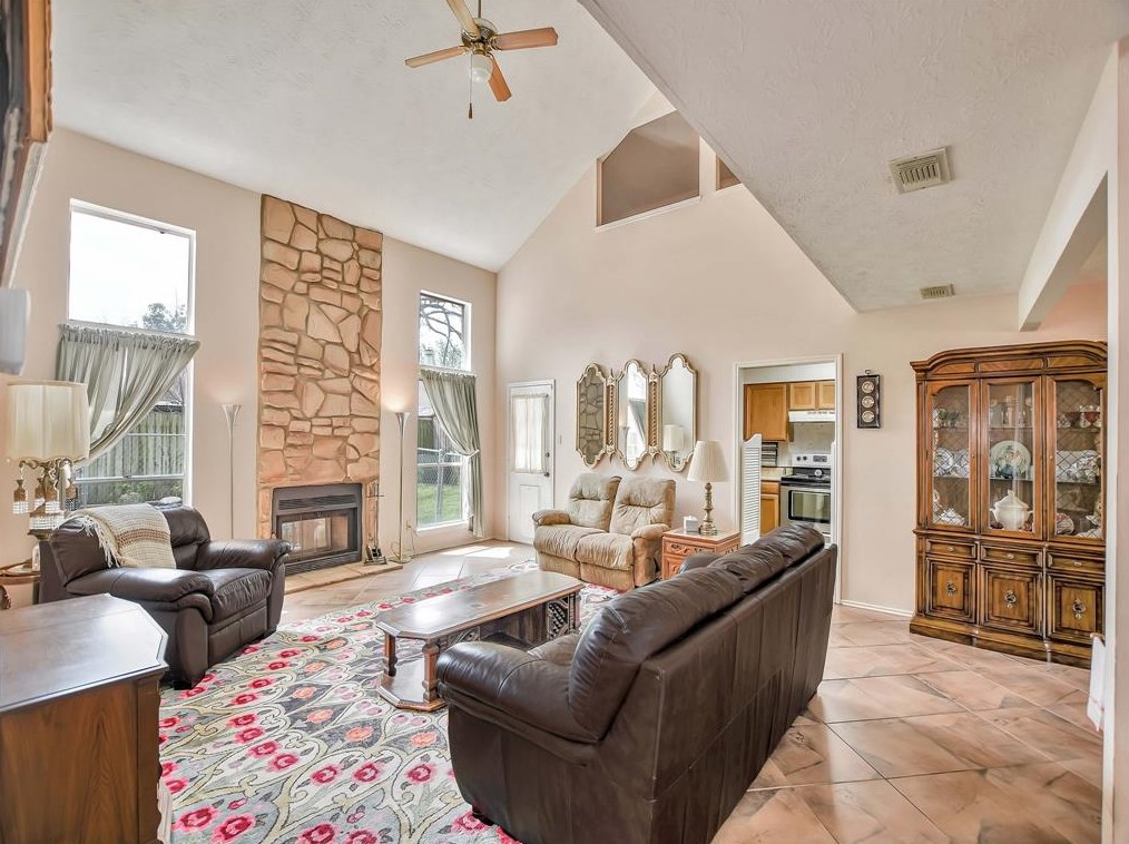 7515 Gold Dust Ln, Houston, TX 77064-8305