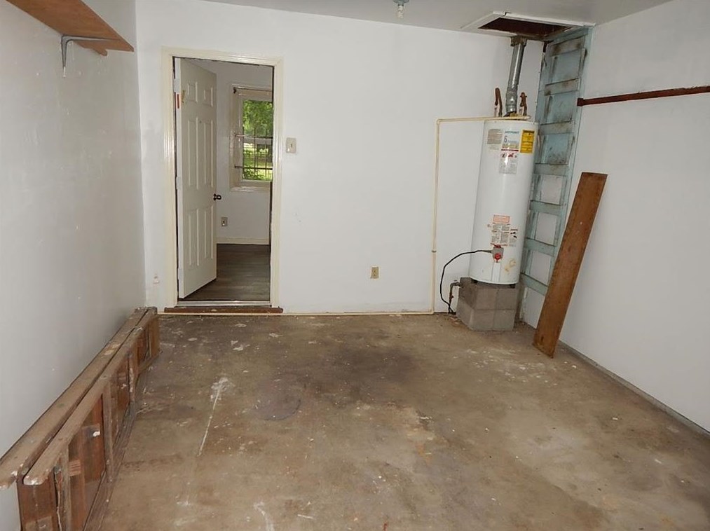 339 Spell, Houston TX  77022-2411 exterior