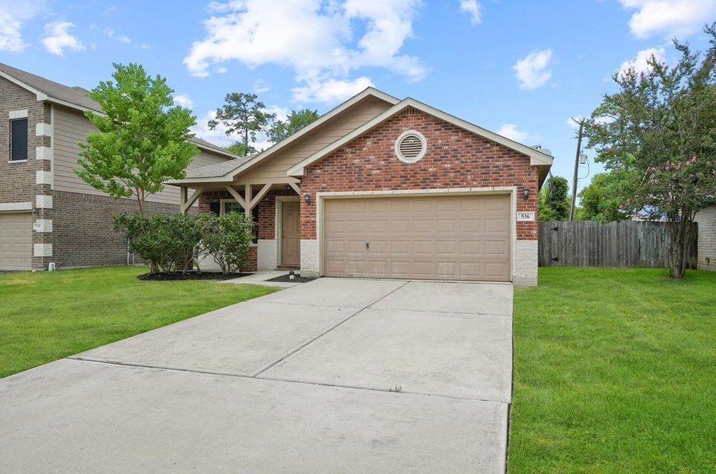 536 Aweigh Dr, Crosby, TX 77532-4412