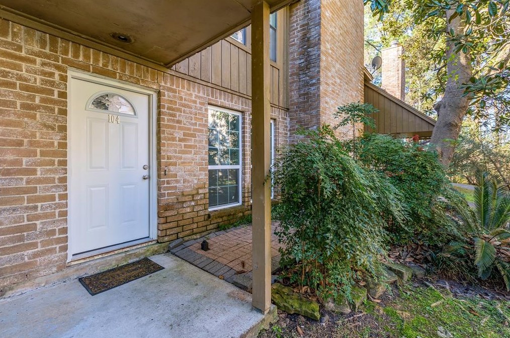 1011 Hamblen Rd Apt 104, Humble, TX 77339