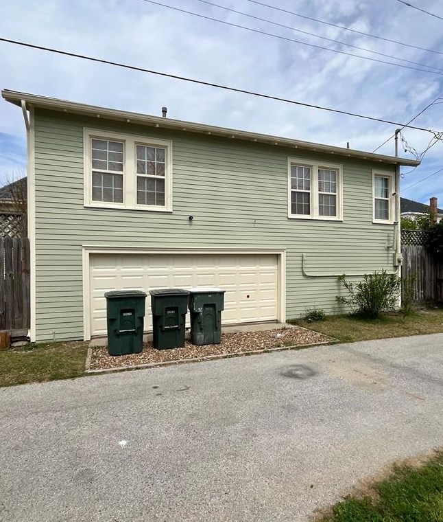 1409 Avenue M, Galveston, TX 77550