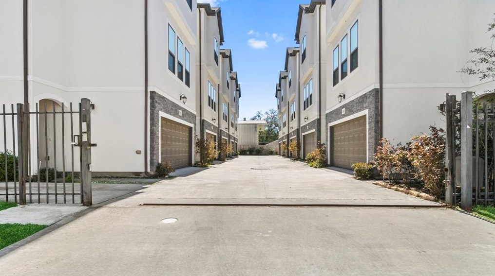 833 Wakefield Dr #b, Houston, TX 77018