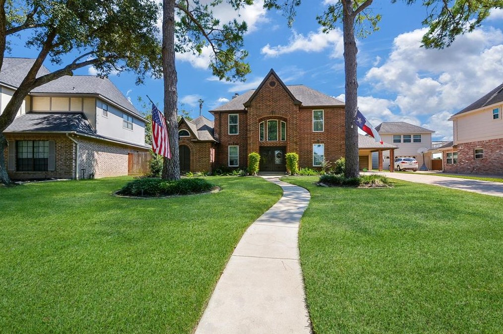 7326 Blenheim Palace Ln, Houston, TX 77095