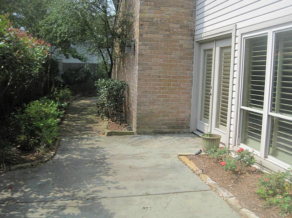 14831 Royal Birkdale St, Houston, TX 77095