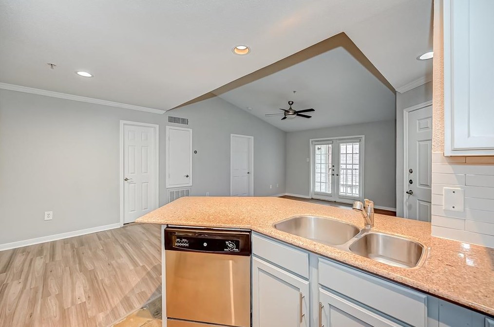 2100 Bering Dr #bo1, Houston, TX 77057