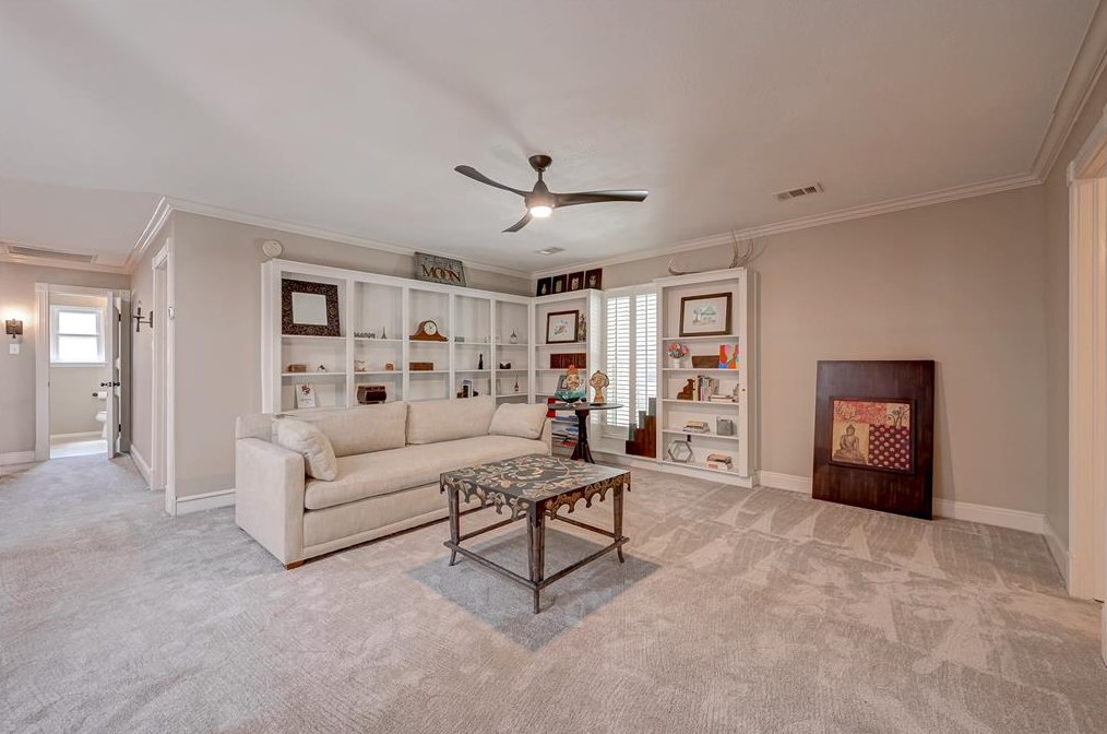 8309 Koester St, Houston TX  77040-2825 exterior