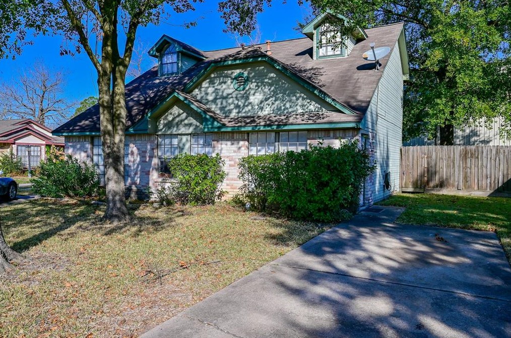 5235 Beaverbrook Dr, Houston, TX 77084-3078