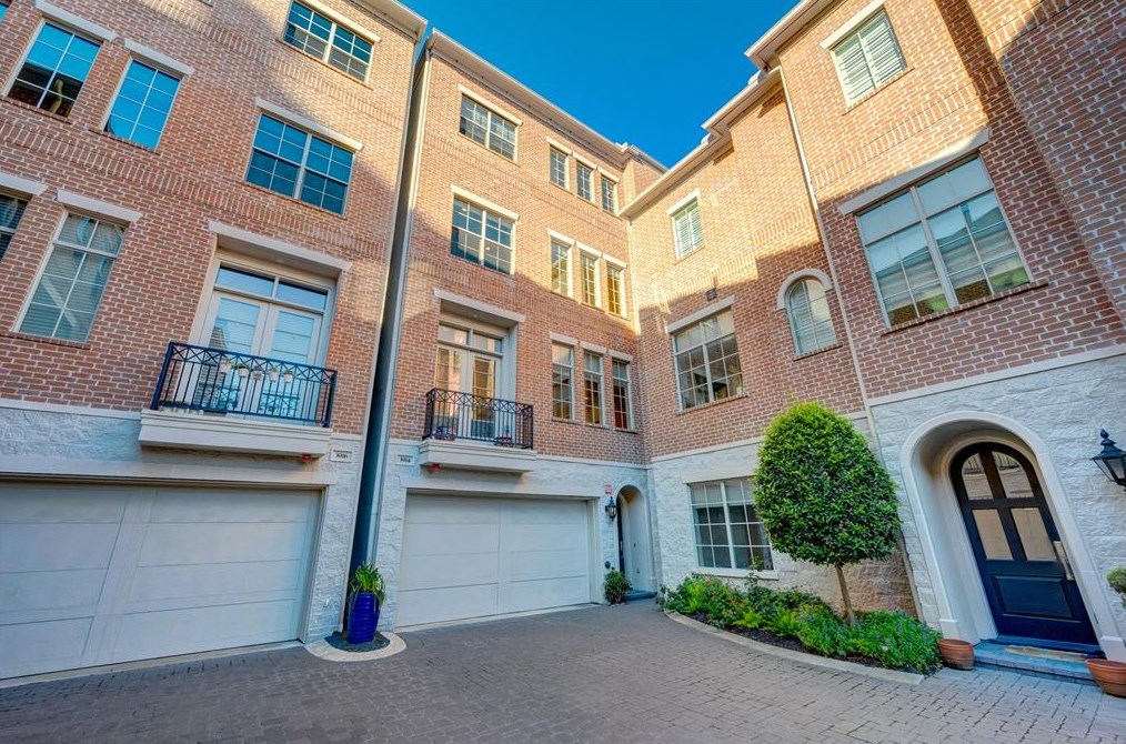 3914 W Main St, Houston, TX 77009