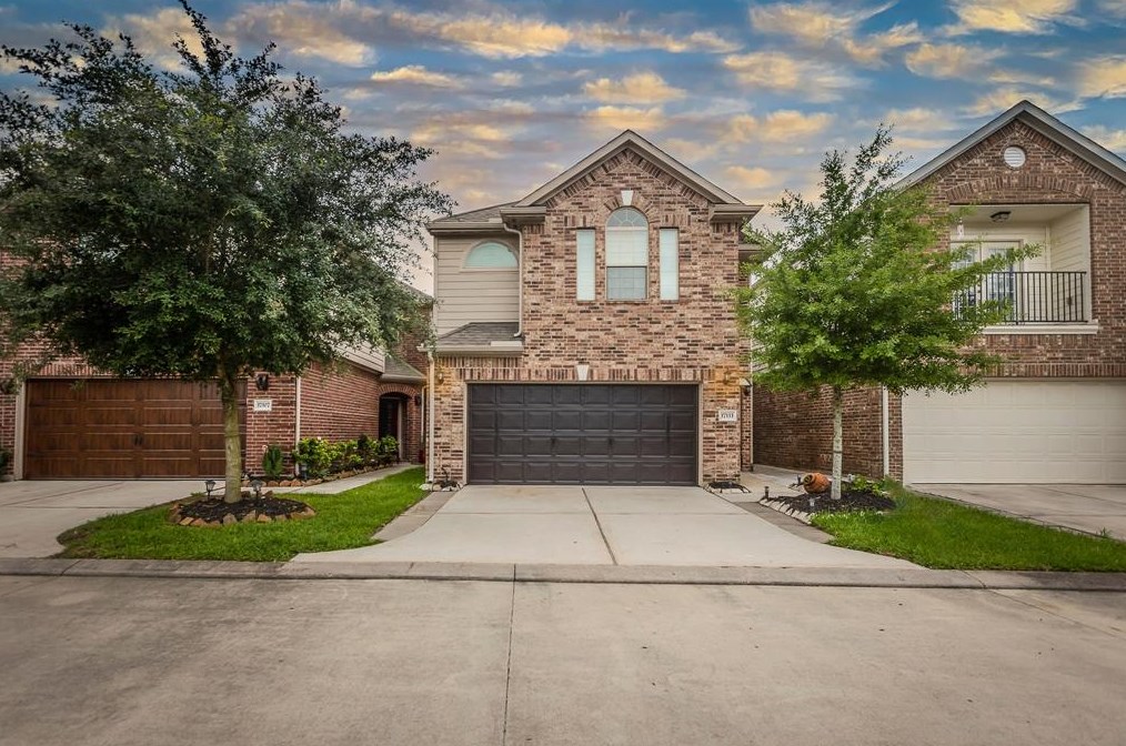 17111 Amarose Dr, Houston, TX 77090-2236