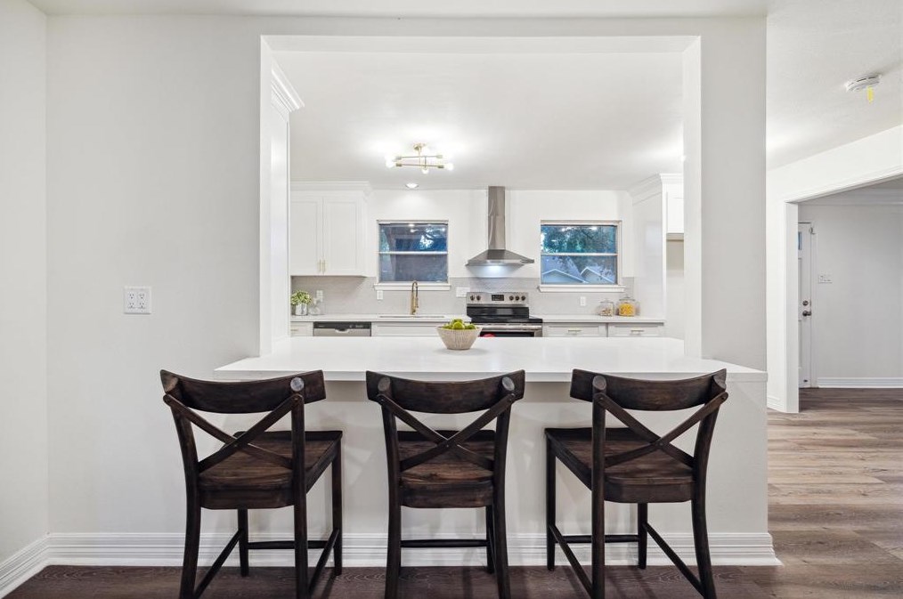 5603 Libbey Ln, Houston TX  77092-5043 exterior