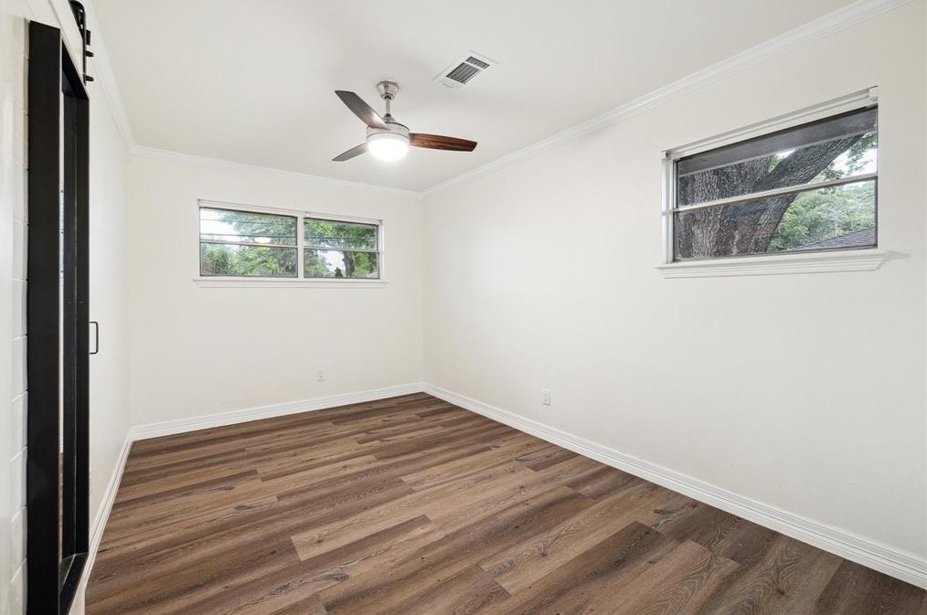 5603 Libbey Ln, Houston TX  77092-5043 exterior