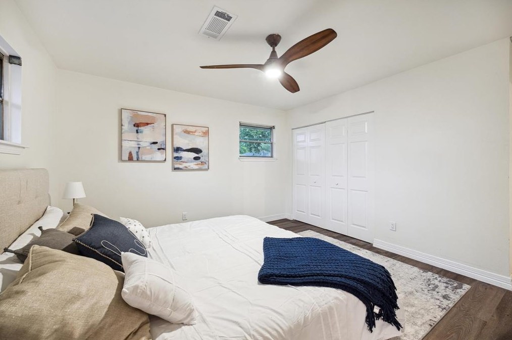 5603 Libbey Ln, Houston TX  77092-5043 exterior