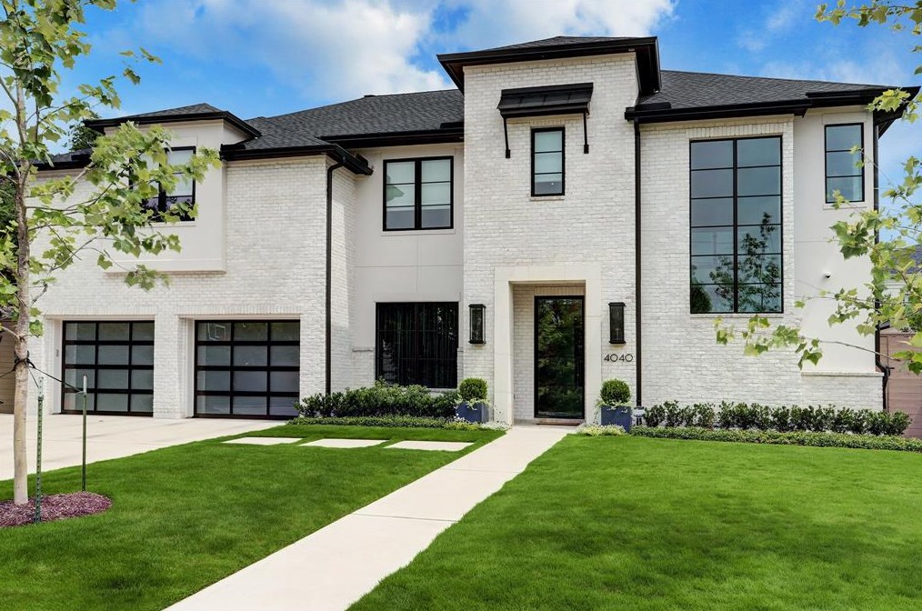 4040 Wickersham Ln, Houston, TX 77027-3923