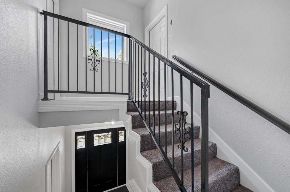1119 Waugh Dr #4, Houston, TX 77019