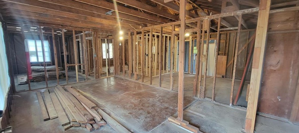 6213 Clover Rdg, Houston TX  77087-3323 exterior