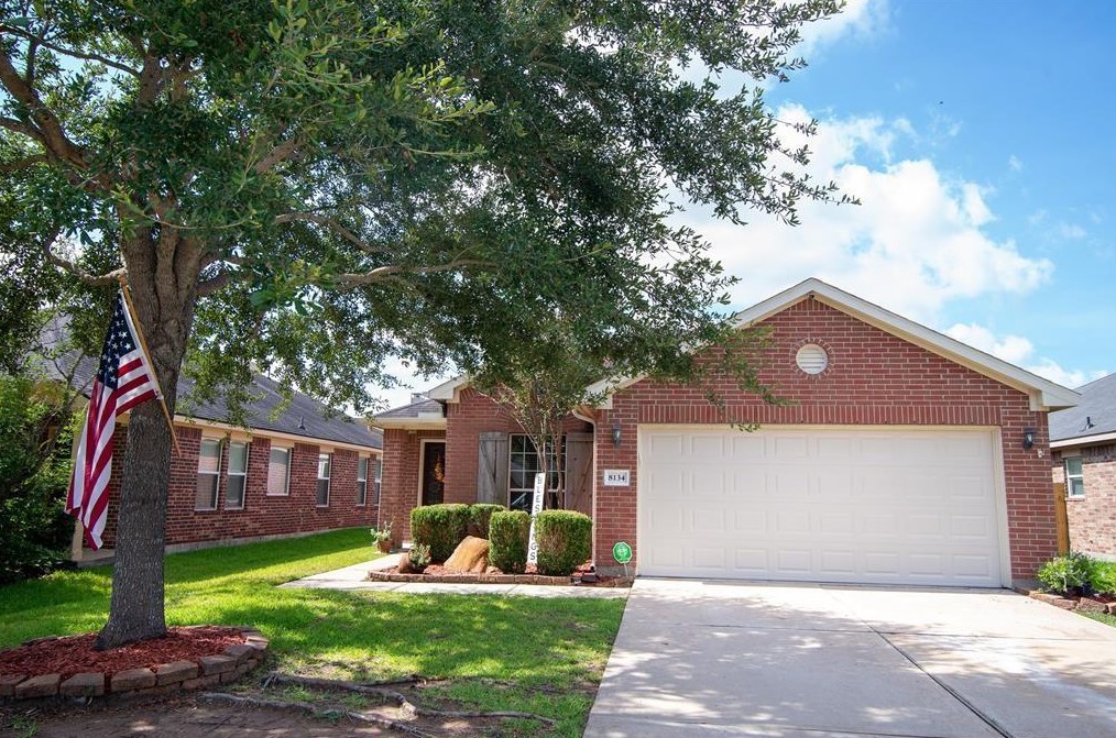 8134 Silent Deep Dr, Richmond, TX 77469