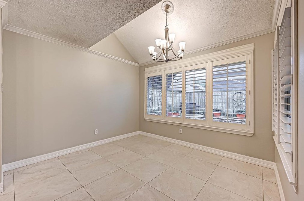 1549 Beaconshire Rd, Houston TX  77077-3868 exterior