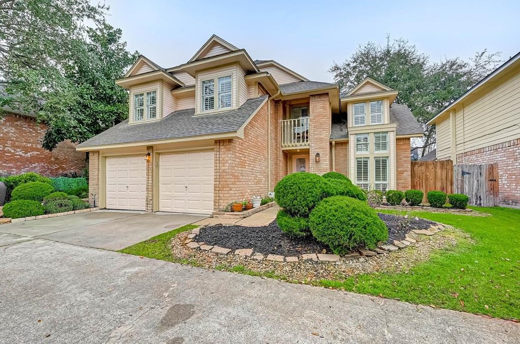 1549 Beaconshire Rd, Houston, TX 77077-3865