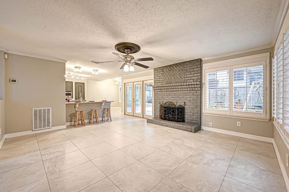 1549 Beaconshire Rd, Houston TX  77077-3868 exterior