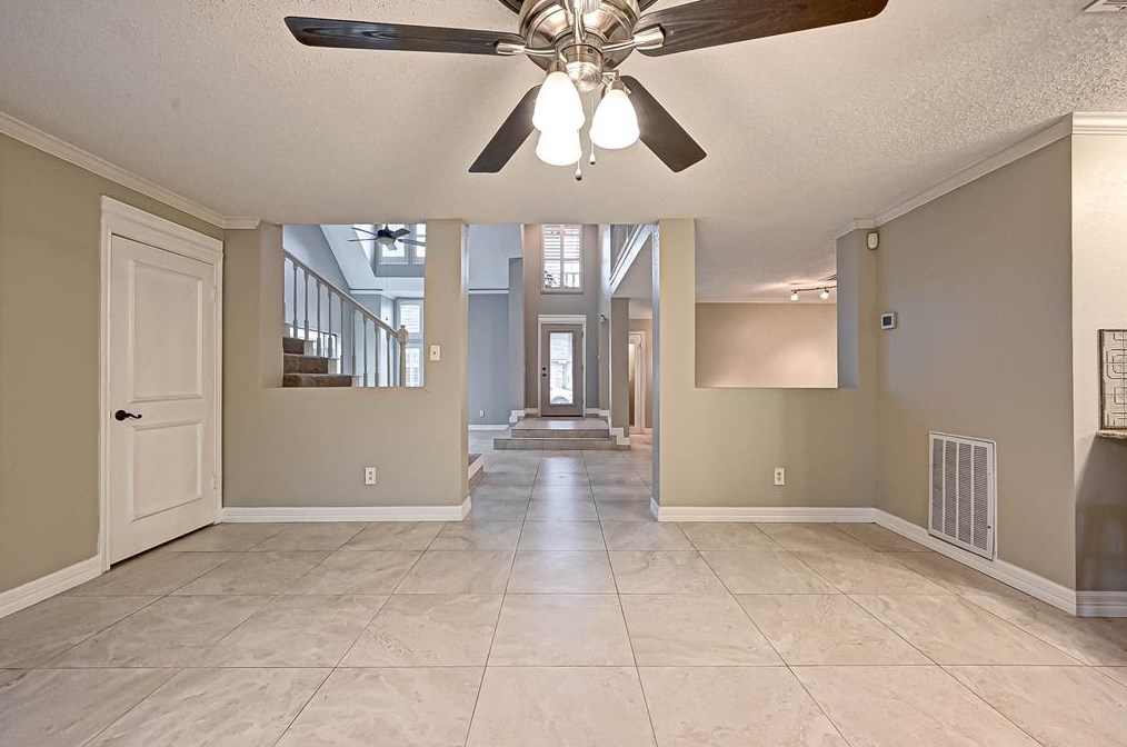 1549 Beaconshire Rd, Houston TX  77077-3868 exterior