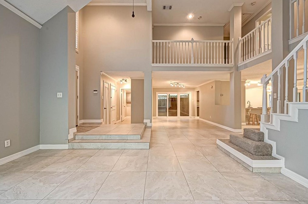 1549 Beaconshire Rd, Houston TX  77077-3868 exterior