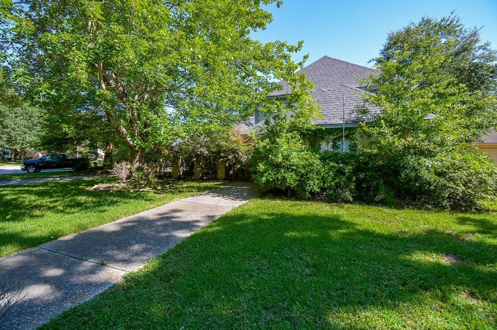 12818 Cloverwood Dr, Cypress, TX 77429-2031