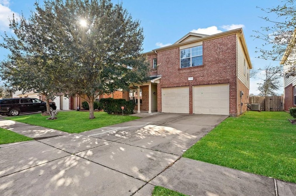 15027 Sugar Peak Dr, Sugar Land, TX 77498