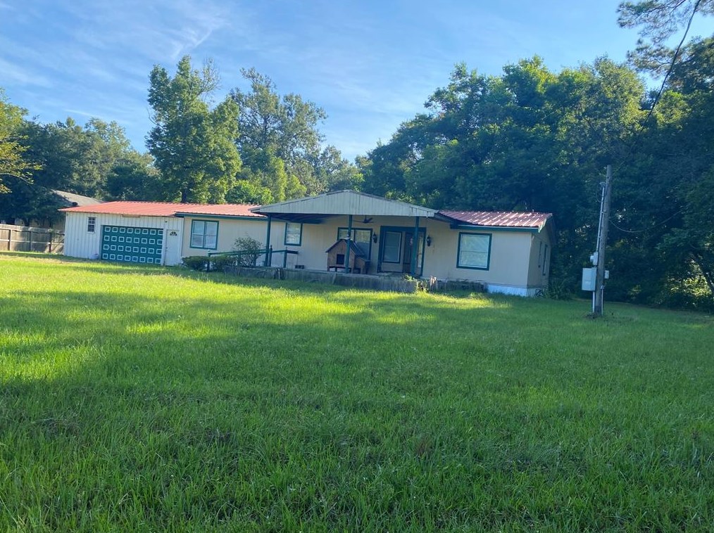 18733 Deer Glen Dr, Conroe, TX 77302