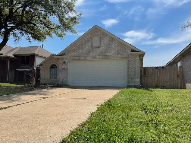 3403 Stratford Manor Dr, Sugar Land TX  77498-7377 exterior