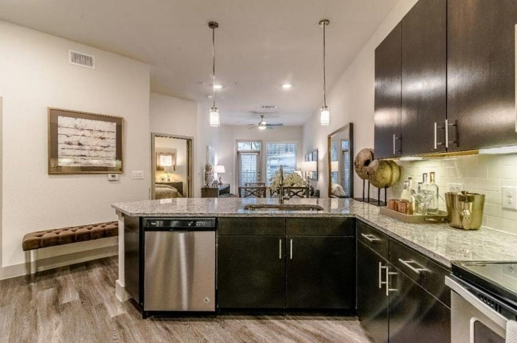 8877 N Frankway Dr #4452, Houston, TX 77096