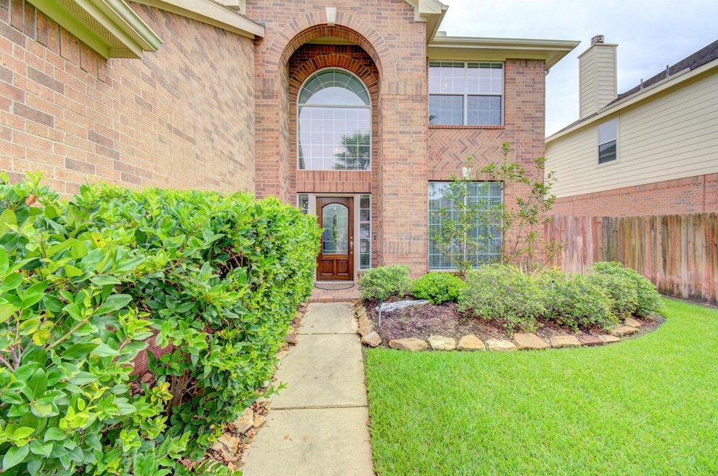 25210 Knob Pines Ct, Spring, TX 77389-4249