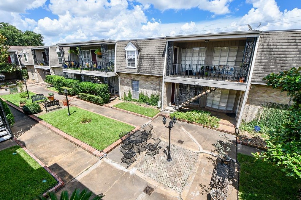 2619 Marilee Ln #2, Houston, TX 77057