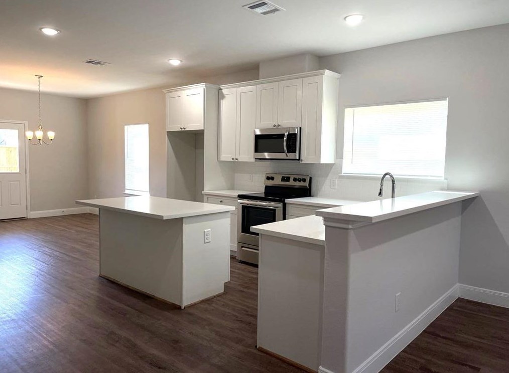 1313 Ellington St #a, Houston, TX 77088