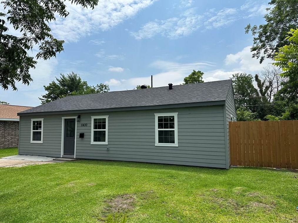11430 Munn St, Houston, TX 77029
