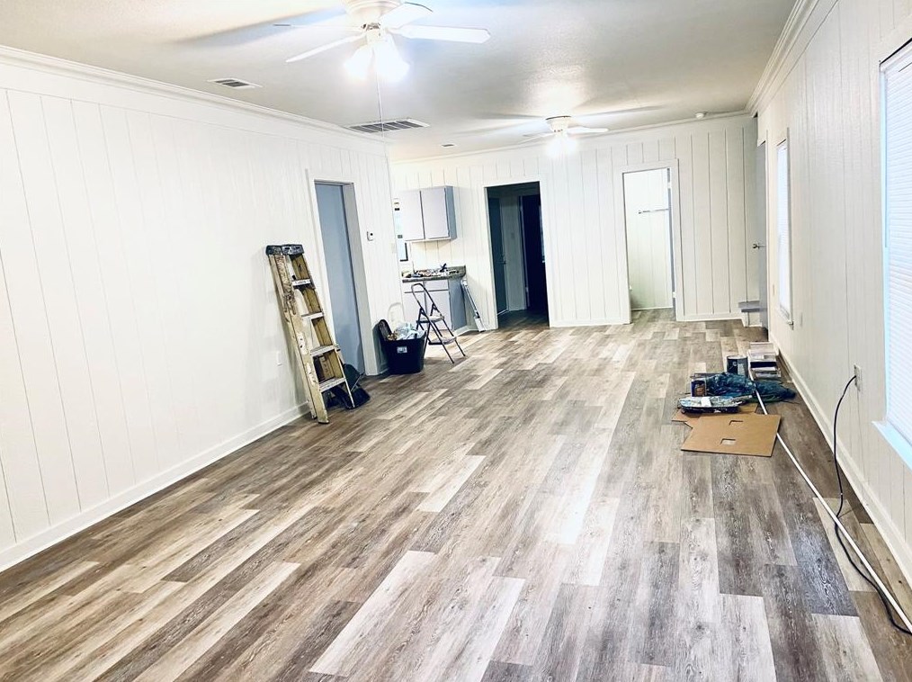 2904 Angier Rd, Huntsville, TX 77340