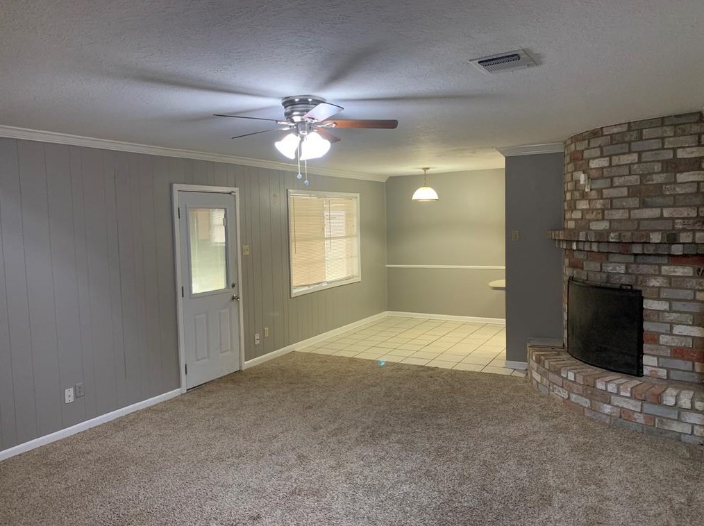 713 S Kaufman Dr, Deer Park, TX 77536