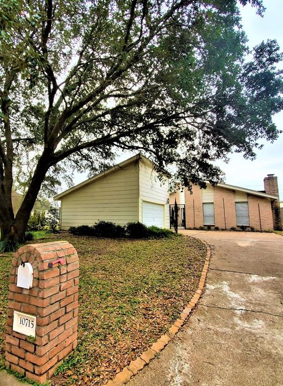 10715 Crestfield Ct, Houston TX 77070-3914 exterior