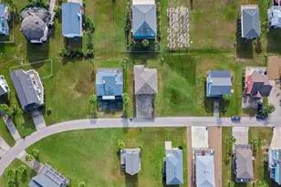 22901 Buena St, Galveston, TX 77554 - Photo 42