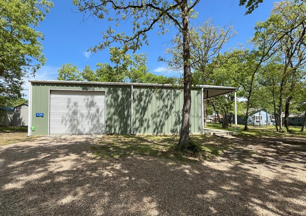 106 Lcr 743c, Thornton, TX 76687